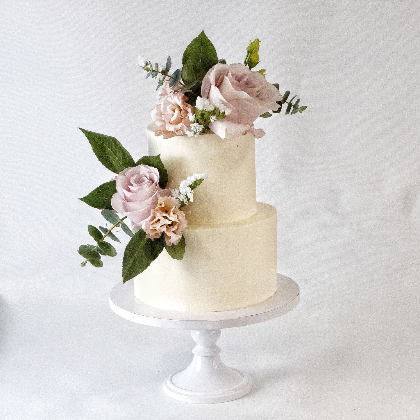Taart bloemen bruidstaart bestellen bezorgen Zeist bakkerij Utrecht Driebergen verjaardagstaart