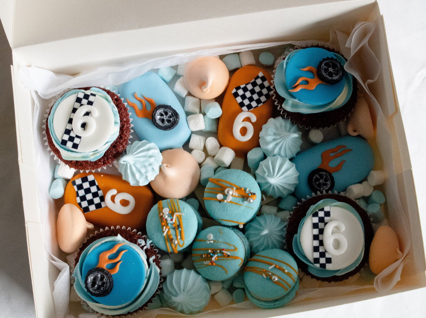 hot wheels thema cupcakes magnum traktatie sweetbox treat box bestellen online zeist driebergen soesterberg utrecht houten odijk de bilt bilthoven huis ter heide bunnik