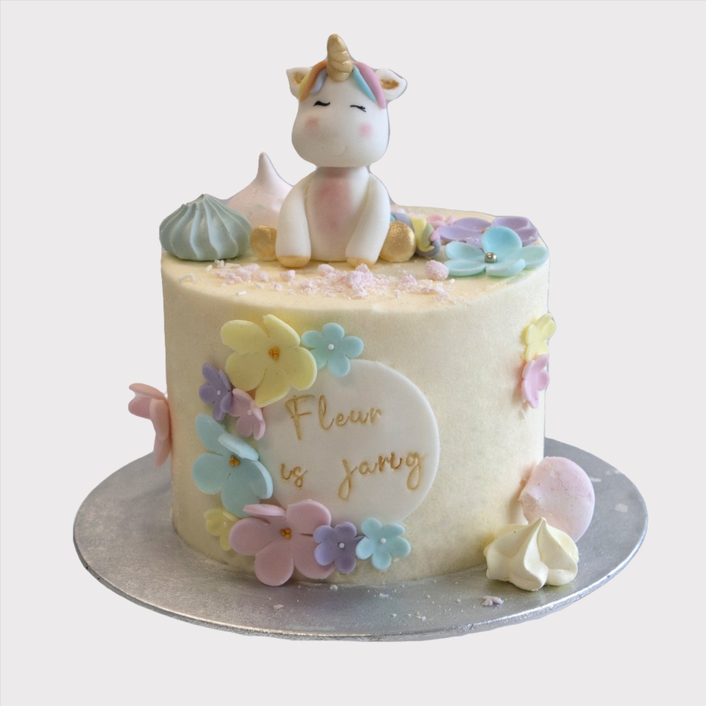 Baby eenhoorn taart met pastelkleuren, lokaal bezorgd in Zeist